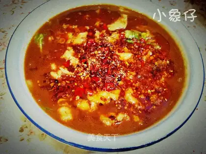 Boiled pork slices in spicy water