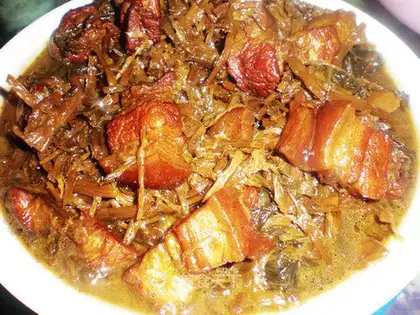Roasted pork with dried plum vegetables
