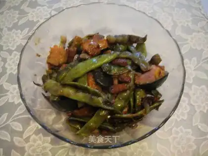 Stewed pumpkin with beans