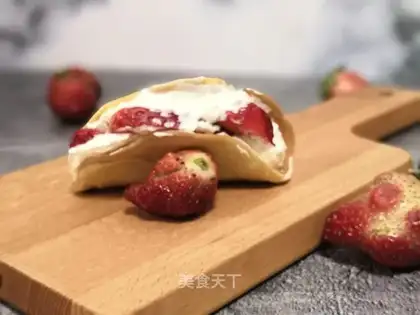 Strawberry cream cake
