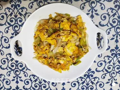 Onion fried eggs