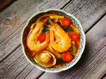 Three carrot noodles