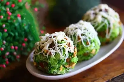 West Blue Flower Pill salad ball