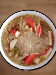 Crab bar and cabbage fan soup
