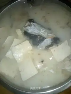 Fish tofu soup