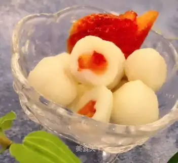 Mountain medicine with strawberries