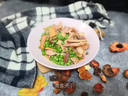 Peas with chicken legs