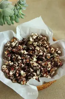 Cocoa popcorn