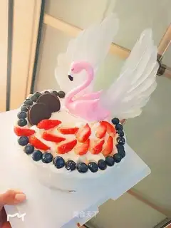 Swan birthday cake
