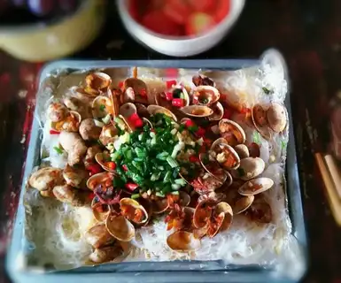 Fans baked clams