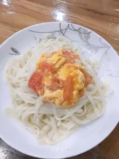 Tomato egg noodles