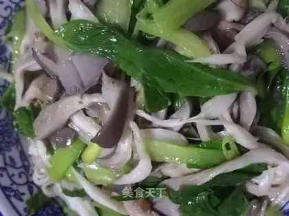 Plumbs and green vegetables