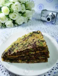 A red veggie egg pancakes