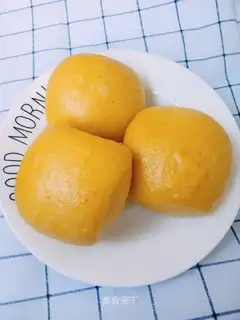 Pumpkin buns