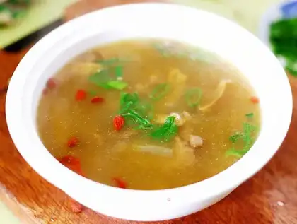 Pine pigeon soup