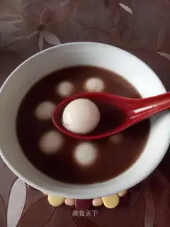 Chocolate sauce soup