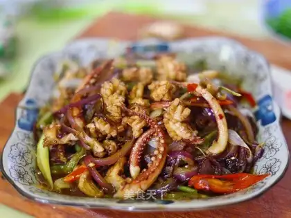 Fire squid onions