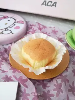 Sponge milk cake