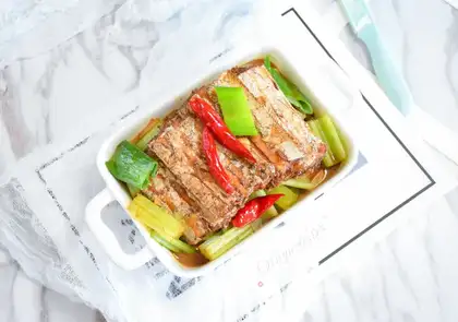 Celery with fish