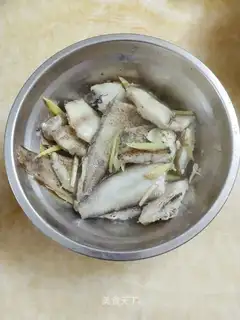 Clear the dragonfish
