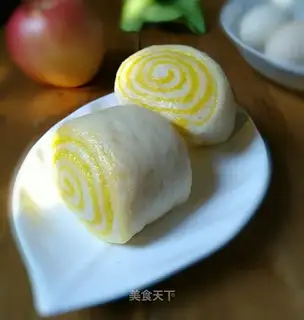 Double-coloured buns