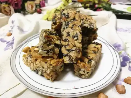 Peanut sesame sugar