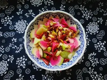 ♪ ♪ The radish peel ♪