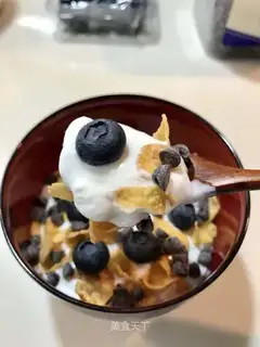 Blueberry cereal soy cream