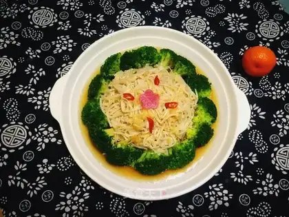 The broccoli's got a golden needle and mushroom