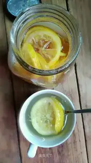 Honey lemon iced tea