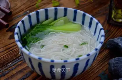 Fish noodles