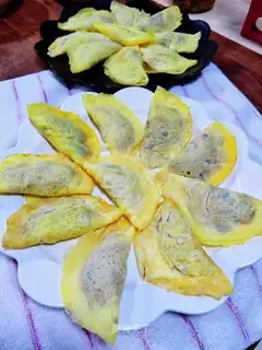 Egg dumplings