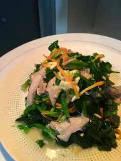 Spinach with lamb