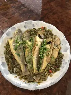 Snow-cooked yellow fish