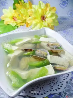 Tofu soup