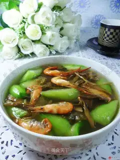 Scrawny smelt shrimp soup