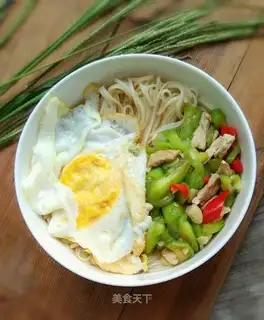 Spoon noodles
