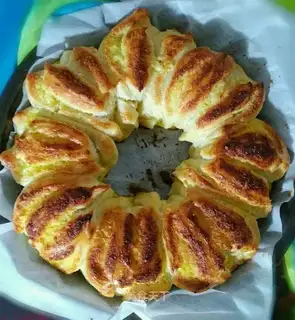 The gartered coconut bread