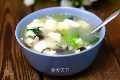 Tofu mushroom soup