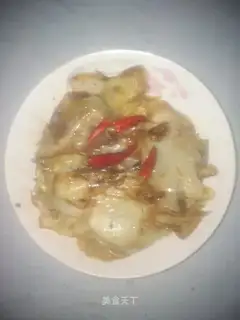 Spicy hand tore the dishes