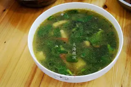Peas seed tofu soup