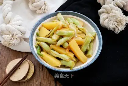 Potato pickles