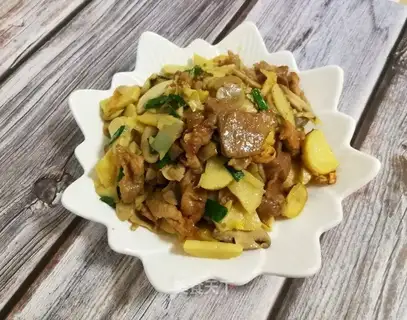 Mushrooms, fried meat