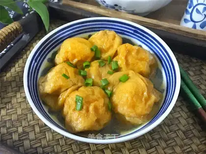 The pasta's full of meat