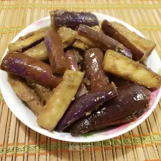 Soy sauce and cheese
