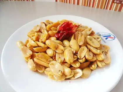 Spicy peanut petals
