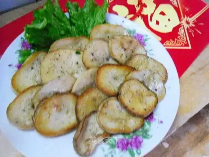 Pepper apricot mushrooms