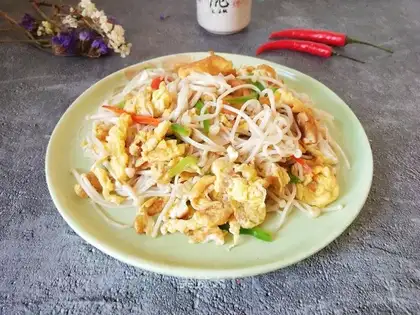 Golden fungus fried eggs