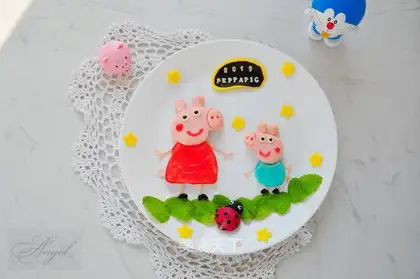 Piggy Paige Mountain Mock