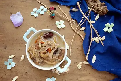 The ginseng returns to the date of the ginger lamb soup